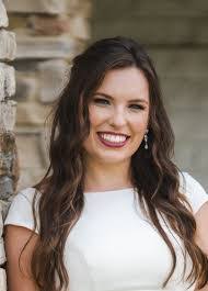 Ana Schauer's Instagram, Twitter & Facebook