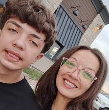 Natalie Chavez (@natalie.hoyt.58) • Facebook