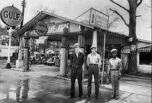 220 Stations Ideas Old Gas Stations Station Gas Station