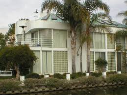 It is unsurprising then, to note that art deco architectural styles zigzag, classical and streamlined moderne were typically represented on buildings considered being within the public sphere. Art Deco And Moderne Architectural Styles Of America And Europe