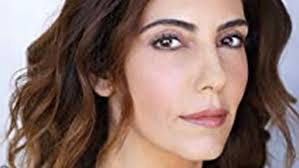 Anne Bedian's Instagram, Twitter & Facebook