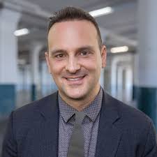 Ryan Farhat's Instagram, Twitter & Facebook