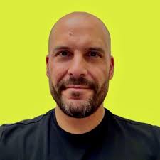 Fascinating thread of images demonstrating the scale and real world impact  of the outages today.