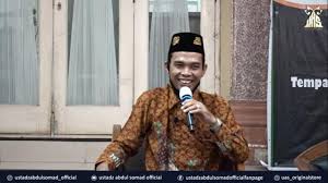 Nama fatimah az zahra salim viral, disebut istri baru ustadz abdul somad kartu nikah sudah beredar. Ustaz Abdul Somad Sebut Boleh Salat Sambil Pegang Hp Tapi Ada Syaratnya Matamata Com