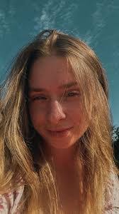 Alyssa Leigh's Instagram, Twitter & Facebook