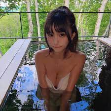 “エロ可愛いの最前線”YouTuberみもれもんがニセコの温泉で柔らかそうなバストを…【画像3枚】 | EXweb