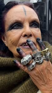 By @asteriskonline (ʜᴀɴᴅᴍᴀᴅᴇ ᴊᴇᴡᴇʟʀʏ ʙᴀꜱᴇᴅ ɪɴ ʙᴇʀʟɪɴ) and @lalamichmich  💍🖤, 🌒 #LAMYLAND 🌘, 🕸️, #jewelry , #jewellery , #jewelrylover ,  #fashion , #design , #instafashion , #fashiondesigner , #art , ...