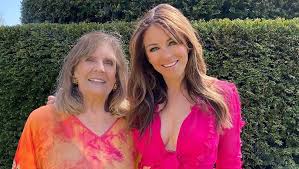 Elizabeth jane hurley was born on june 10, 1965 in basingstoke, hampshire, england. Elizabeth Hurley Shows Off Abs In Photo For Mom S 80th Birthday