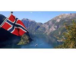 Νορβηγία < γαλλική norvège < νορβηγική norge (βόρεια οδός). H Norbhgia Epibalei Ek Neoy Periorismoys Sta Ta3idia Apo Ispania