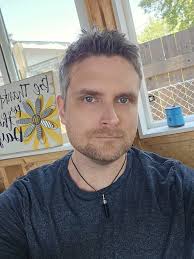 Hello 🥰 can I have a boyfriend😍