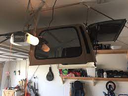 My husband made this for me so i could get the top off my jeep when he isn't home. Diy Hardtop Hoist Jeep Wrangler Tj Forum