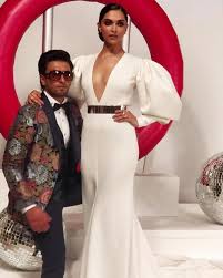 Deepika padukone vogue eyewear photoshoot (backless and cleavage) (v.redd.it). Deepika Padukone Just Called Ranveer Singh Mine On Instagram And It S All Kinds Of Cute