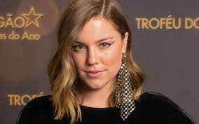 View all alice wegmann lists. Alice Wegmann Entrega Que Tropeco Em Casa A Levou Para A Sala De Cirurgia Noticias Da Tv