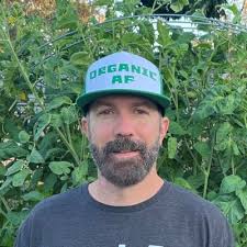 OFFICIALLY IN MARKET! Organic Valley American Cheese Blocks 🧀🐄👩‍🌾🌎❤️  To me, these items represent partnership—partnership between retailer and  supplier, filling a market gap with a…