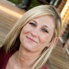 Join me in extending a warm (albeit belated) welcome to Hahna Chavez, a  seasoned member of our esteemed DCM Elite Travel Planners team for the past  1.5 years!