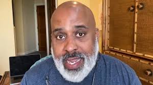 End-of-life decisions for your pet are some of the toughest decisions to  make. Watch as Dr. Will Draper and Dr. Justine Lee share their personal and  professional experiences and offer advice and