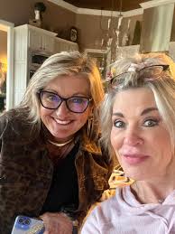 Thank you for the visit Diana Ball Bounds I have missed you! 💋💋💋