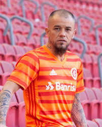 Последние твиты от andrés d'alessandro (@dale10). Made In Brazil D Alessandro E Naturalizado Brasileiro Lance