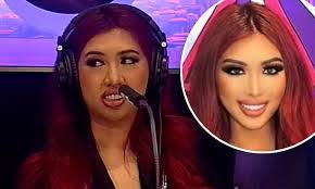 Belinda Kyle's Instagram, Twitter & Facebook