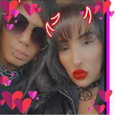 YUNGBLUD and Halsey were in love when they sang “I Will Follow You Into the  Dark,” and every second of that performance felt like their hearts were  completely open. 😍 The way