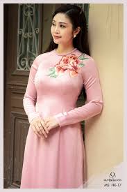 Áo dài cách tân màu hồng thêu hoa Mẫu Đơn HX17 | Quyên Nguyễn Bridal