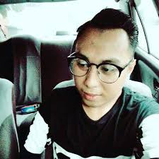 Alhamdulillah guys ! Selesai juga majlis perasmian BMM di Puncak Alam,  Selangor ! Dulu, semasa baru take over bisnes ayah, macam-macam orang cakap  pasal saya,mereka kata ~ senang betul jadi boss !