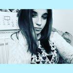 Jessica Lewicki's Instagram, Twitter & Facebook