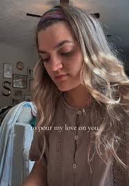 Upper Room Pour My Love