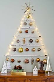 When it comes to the holidays, never let the amount of available space for an apartment make you skeptical about decorating. 8 Simple Ways To Decorate Your Home For Christmas
