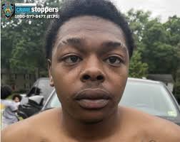 🚨WANTED FOR ROBBERY AND ASSAULT OF AN OFF-DUTY NYPD OFFICER: The second  suspect in the vicious attack of an off-duty NYPD officer