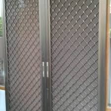 Anda tetap leluasa keluar masuk ruangan tanpa harus repot buka dan tutup pintu. Pintu Expanda Asia Bengkel Las