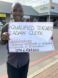 The self elected president ngizwe mchunu recorder a video on youtube channel blaqlife tv where he was attacking the current state president cyril ramaphosa.ngizwe said mr president ( ramaphosa. Pwrnd5nwr4ydgm