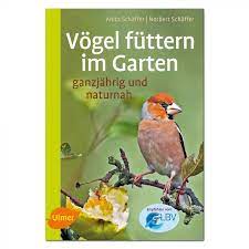 Schutzverbände empfehlen die zufütterung nur in ausnahmesituationen, zum beispiel bei nahrungsknappheit im bei frost und spätestens im november müsst ihr das füttern aber beenden: Vogel Futtern Im Garten Nabu Shop