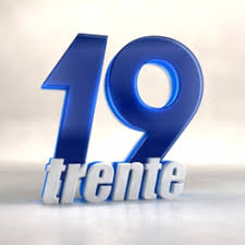 Depuis peu, sur la toile, le sujet dans notre petit monde des soaps, c'est l'arrêt de la diffusion du feuilleton les feux de l'amour sur tf1. Le Programme Tv De La Une Rtbf Ce Soir Cette Semaine Et Meme Hier