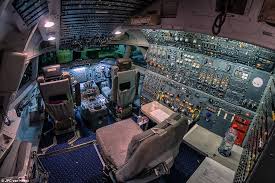 Cockpit) was not able to influence the ac at all. Pilot Captures Boeing 747 Cockpit In Stunning Photo Series Daily Mail Online