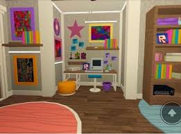Build and design your own amazing house, own cool vehicles, hang out with friends, work, roleplay or explore the city of bloxburg. Pin By Daninieve On Bloxburg Ideas House Decorating Ideas Apartments Tiny House Layout Small House Design Plans