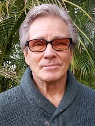 Incumbent, 8 challengers vie for 2 seats