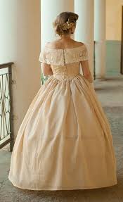 Find beautiful civil war ball gowns, southern belle dresses, ringlet hairpieces and wigs, and accessories for balls, weddings, theaters, reenactments, and historical events. 1860s Ball Gown American Civil War Dress North South Costume War Dress Civil War Dress Civil War Hairstyles
