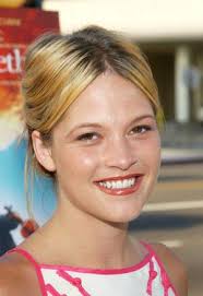Nicki Aycox Biography