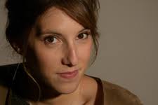 Les fictions policières racontent des histoires où la place de l'enquête et de l'intrigue sont au coeur du dispositif narratif. Interview Plus Belle La Vie Lea Francois Devoile Tous Les Secrets Du Retour Fracassant De Barbara