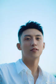 Springtime with the hot blue sky!🏖🏖 春日骄阳也火热🏖🏖 #黄景瑜#HuangJingYu