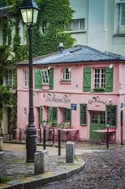 La Maison Rose Monmarte La Maison Rose Is Very Much A Relic Of The Fin De Siecle In An Interesting Corner Of Paris Paris France Montmartre Beautiful Places