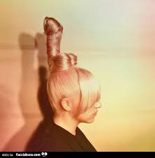 Jun 09, 2016 · capelli raccolti, 50 idee facili per tutti i giorni. Donna Con Capelli Legati A Formare Un Grosso Cazzo Facciabuco Com