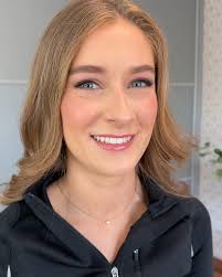 Laura McNamee Makeup added a new...