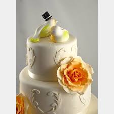 3 photos style ban de mariage. Figurines Mariage Oiseaux The French Cake Company