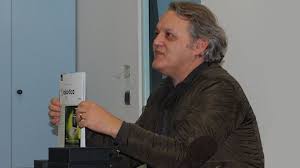 O avô, johann, de origem camponesa, recebeu um lote colonial, explorado por ele e seus filhos menores; J3ixs1r1pcvp5m