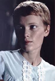 Maybe you would like to learn more about one of these? Three Short Haircuts That Caused An Epic Sensation Everything Zoomer