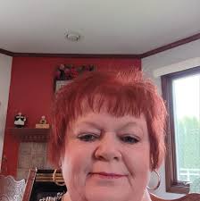 Nail tech for home visit in Urbana area?