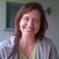 Jennifer Hopps's Instagram, Twitter & Facebook