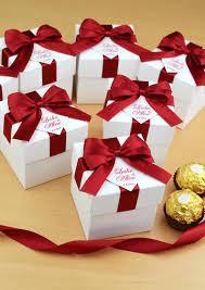 Pin By Kdecoration On Meus Pins Salvos Personalized Wedding Favor Box Personalized Wedding Favors Candy Wedding Favors